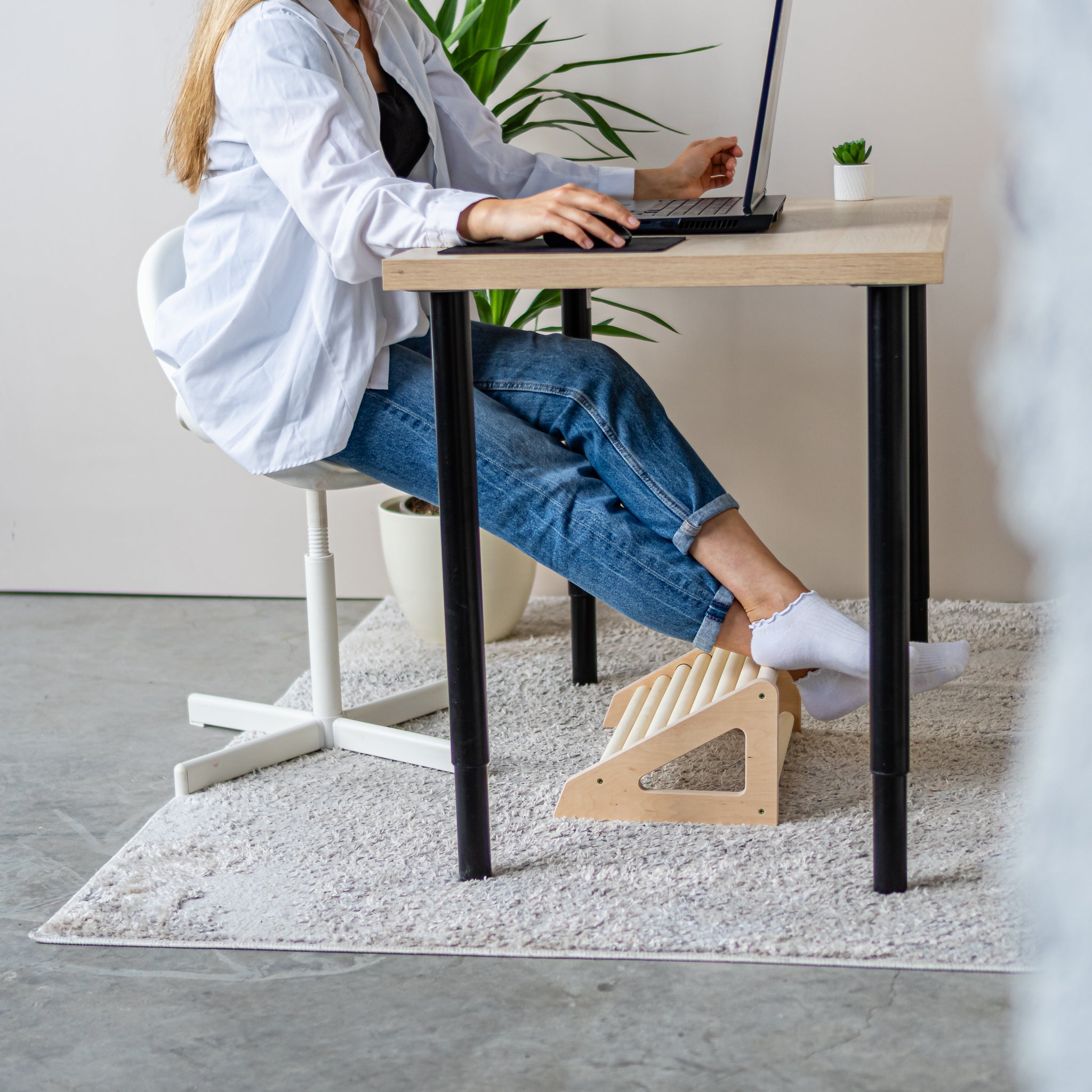 Birch plywood footrest roller for ergonomic desk setup