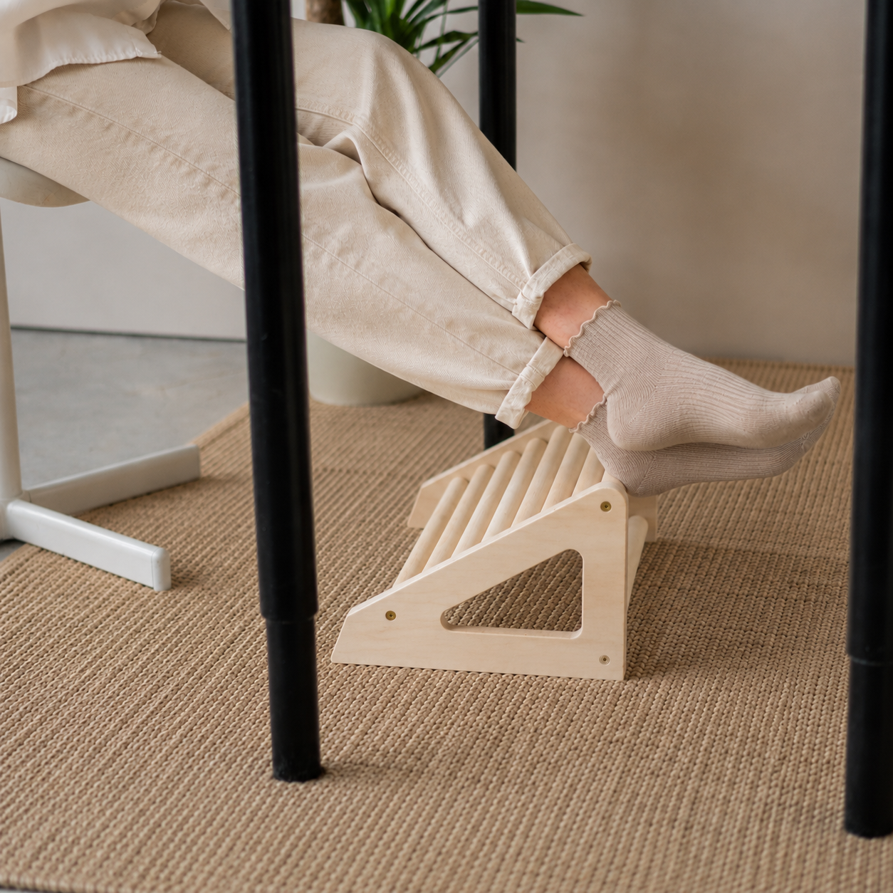 Natural birch wooden footrest roller with Scandinavian design