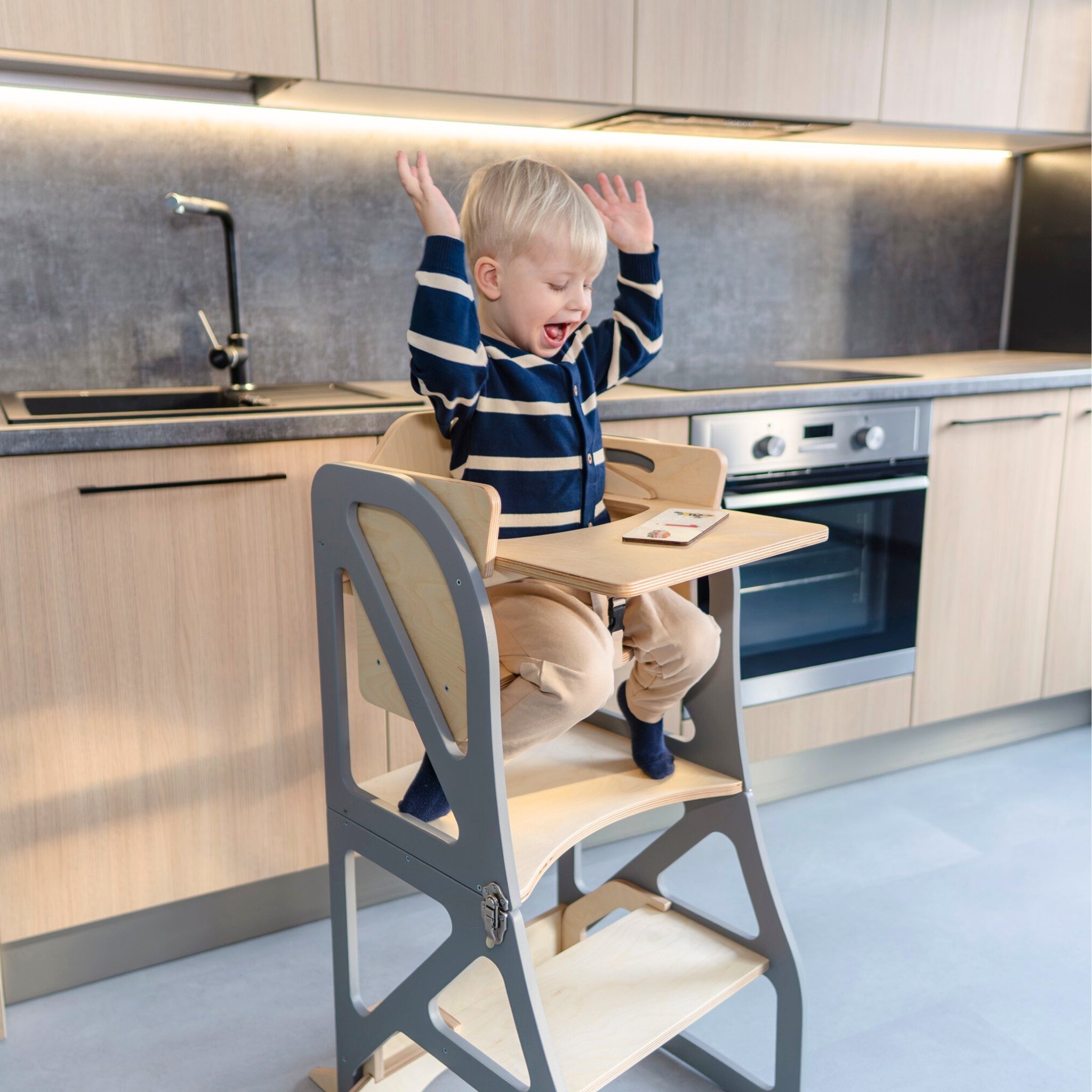 Transformable Kitchen Tower Securestep and High chair combo
