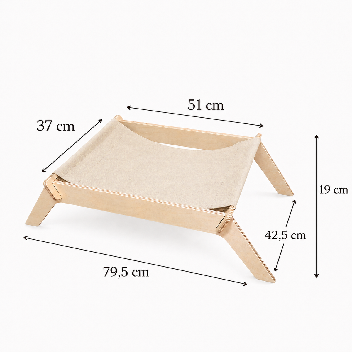 Large elevated wooden cat bed dimensions with 51 × 37 cm sleeping area and 79.5 × 42.5 × 19 cm overall size